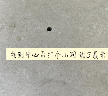 青白江瓷砖空鼓维修公司专业解答在瓷砖铺贴过程中，如果砂料搅拌不均匀，将会带来以下问题
